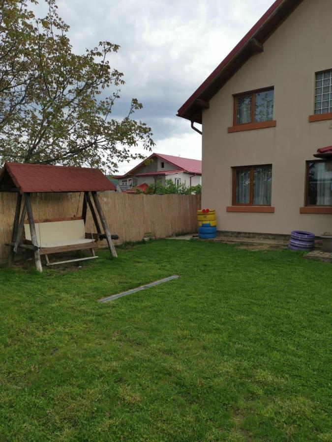 Vila De Vacanta Curtea de Argeş Buitenkant foto